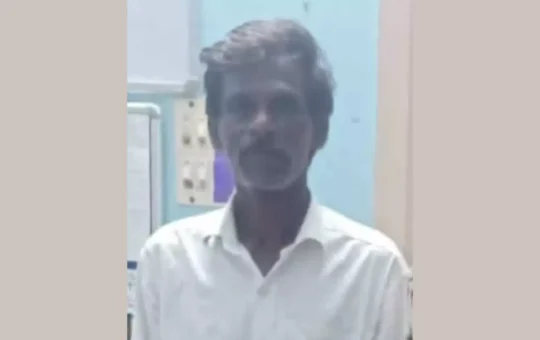 നെടുങ്കണ്ടത്ത് ഭീകര കൊലപാതകം; മധ്യവയസ്കനെ വീട്ടിൽ വെട്ടേറ്റ് മരിച്ച നിലയിൽ കണ്ടെത്തി Nedumkandam murder case